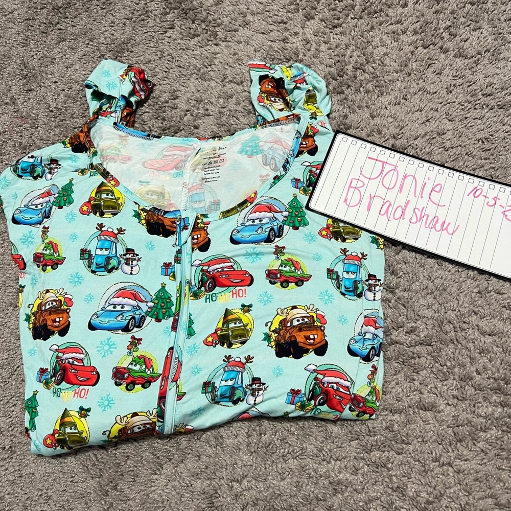 Millie Rose woman’s zippy